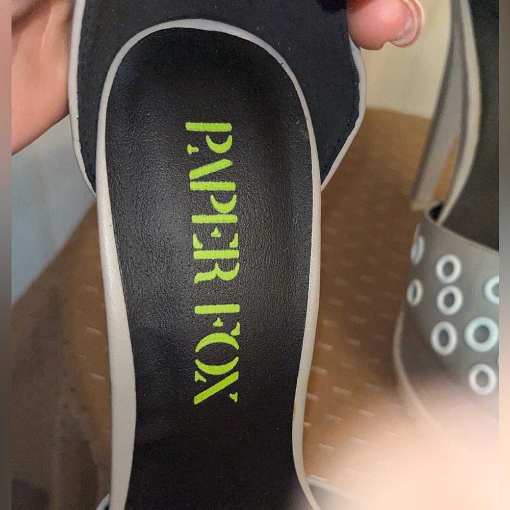 Preloved, Mint Condition Light Gray Platforms - image 7